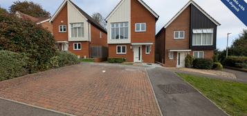 3 bedroom detached house