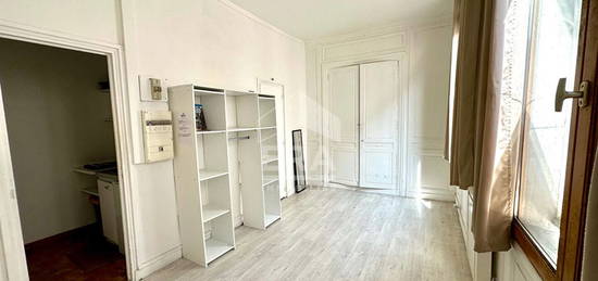 Studio  à vendre, 1 pièce, 19 m², Étage 2/3