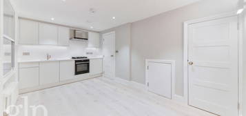 Flat to rent in Carnaby Street, London, Greater London W1F