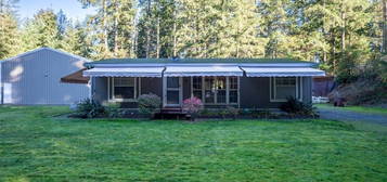 1607 E 286th St, Roy, WA 98580