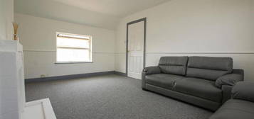 5 bedroom flat to rent