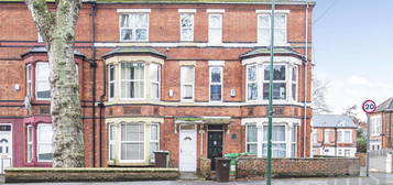 5 bed terraced house to rent