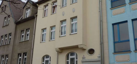 Schöne, helle und ruhig gelegene  3-Raum-Whg. mit Balkon