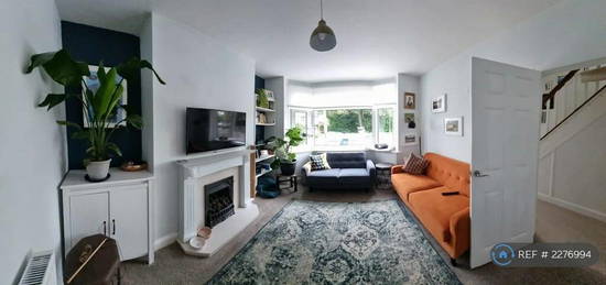 3 bedroom semi-detached house