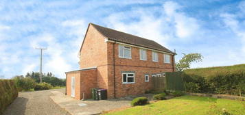 3 bedroom semi-detached house to rent