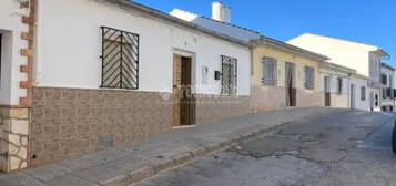 Casa pareada en Villanueva de la Concepci&#xF3;n