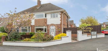 3 bedroom semi-detached house for sale