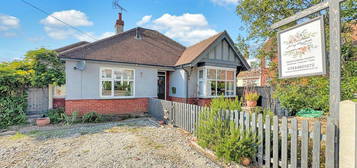 2 bed detached bungalow for sale