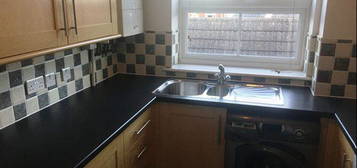 2 bed flat to rent