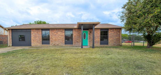 203 Heatherbrook, Somerville, TX 77879