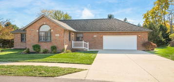 1035 Edinburgh Cv, London, OH 43140