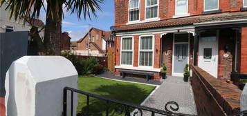 3 bedroom end of terrace house