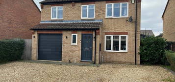 4 bed detached house for sale