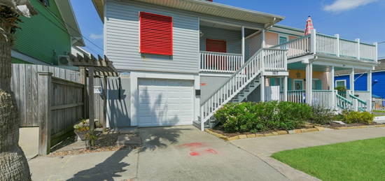 1617 16th St, Galveston, TX 77550