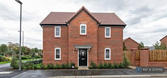 3 bedroom detached house