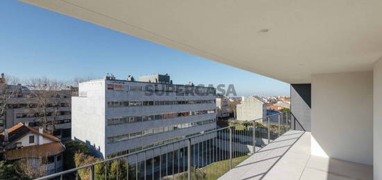 Apartamento T3 para arrendamento na Foz do Douro - Porto