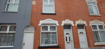 Terraced house to rent in Constance Road, Leicester LE5