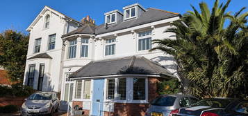 Flat to rent in Clarendon Road, Southsea PO5