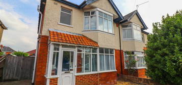 4 bedroom semi-detached house