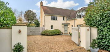 6 bedroom detached house for sale