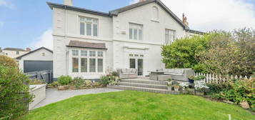 5 bedroom semi-detached house for sale