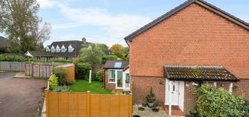 1 bedroom semi-detached house for sale