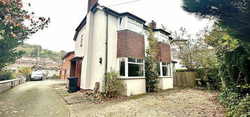 3 bedroom detached house