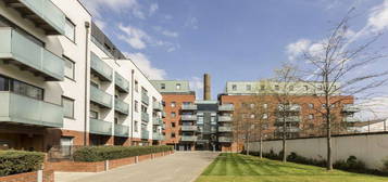 Flat for sale in Tiltman Place, London N7