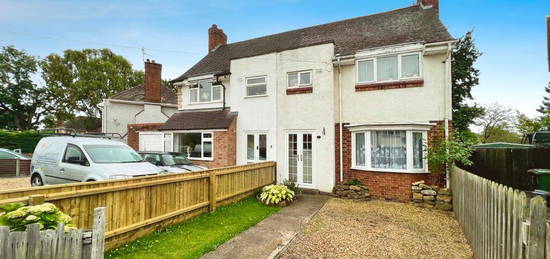 3 bedroom semi-detached house