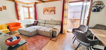 Sonnige 3-Zimmer-Dachgeschoß-Wohnung mit Balkon, Tiefgarage und bester Lage in Obertrum