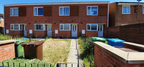 2 bed terraced house to rent