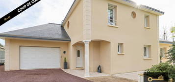 Maison  à vendre, 5 pièces, 4 chambres, 138 m²