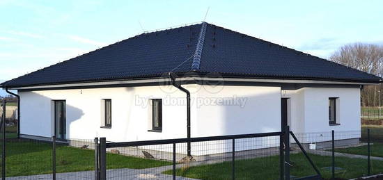 Prodej domu-bungalov, 5+kk, zahrada, Jiřice u Kostelce n/L.