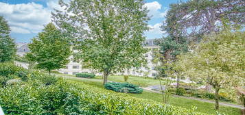 Versailles Avenue de Paris La Bruyère Appartement 7 pièces 138m² avec balcon plein sud et parkings