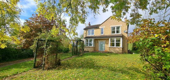 3 bedroom detached house