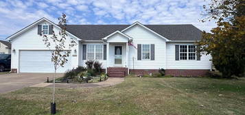 1002 Stella Ruth Rd, Martin, TN 38237