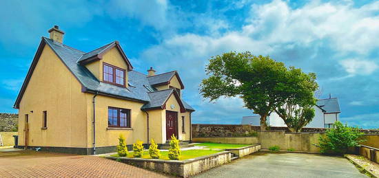 4 bed detached house for sale