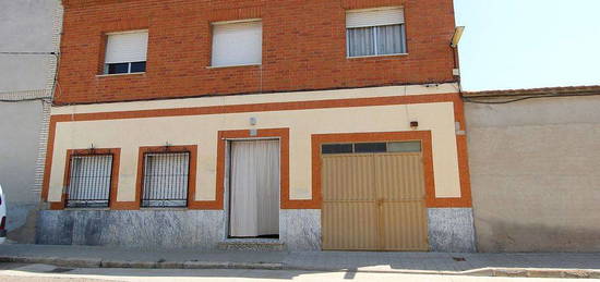 Casa adosada en Sonseca