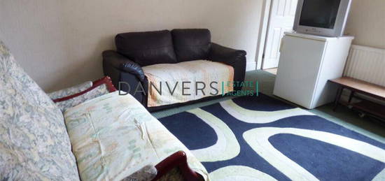 4 bedroom terraced house