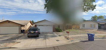 8141 Irwin St NE, Albuquerque, NM 87109