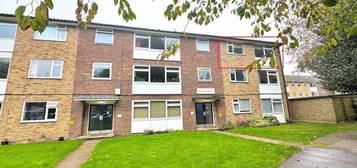 Flat to rent in Harleyford, Upper Park Road, Bromley BR1