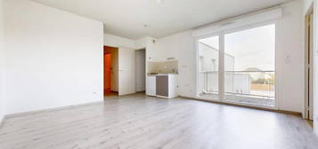 Appartement T2 de 42,28m² avec parking et balcon - Idéal pour un premier achat ou un investissement locatif - Nantes