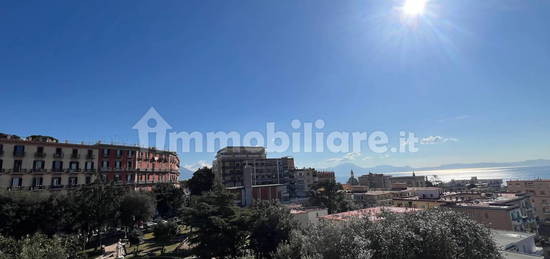 Appartamento corso Vittorio Emanuele, Piazza Amedeo - Parco Margherita, Napoli