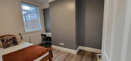 1 bedroom house share