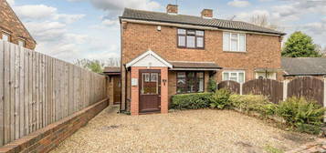 2 bedroom semi-detached house for sale