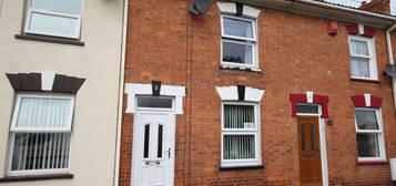 Terraced house to rent in Oxford Terrace, Bridgwater TA6