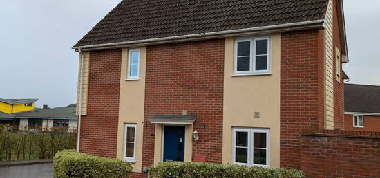 Link-detached house to rent in Solario Road, Norwich NR8