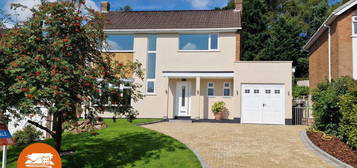 3 bed detached house for sale