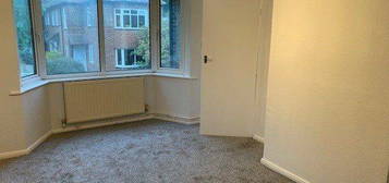 3 bedroom flat to rent