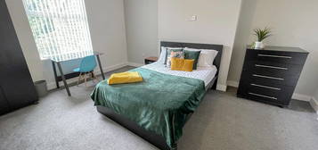 7 bed shared accommodation to rent